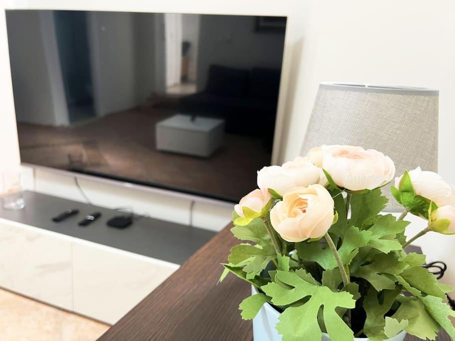 Eva'S Villas 2室温馨庭院拥有私家停车位 Glyka Nera Екстер'єр фото